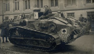 Des tancs [sic] de l'armée française glorieuse à Strasbourg, le 8 déc. 1918