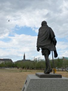 Statue Gandhi Place Etoile Strasbourg