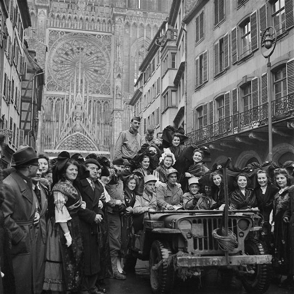 30 Photos de la libération de Strasbourg pendant la seconde guerre mondiale  (1944) Kuriocity Strasbourg